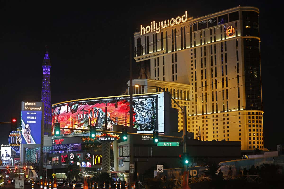 Planet Hollywood pools closed by health district | Las Vegas Review-Journal